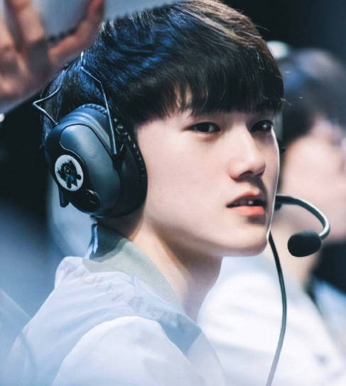 现增添了光 现增添了光