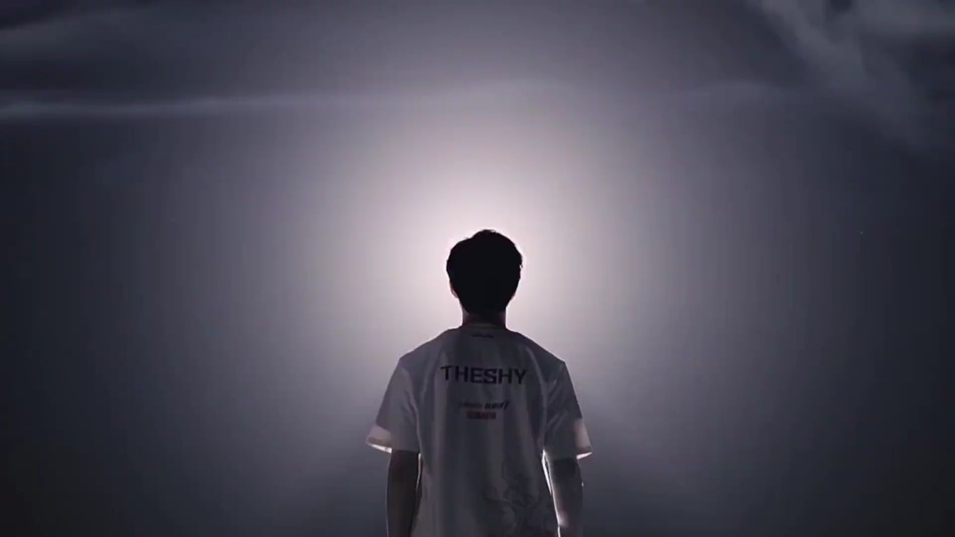 小小年纪的 小小年纪的