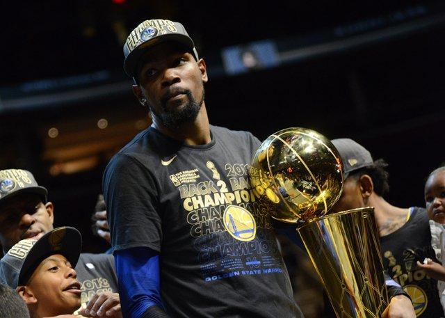 虽然大都会 虽然大都会