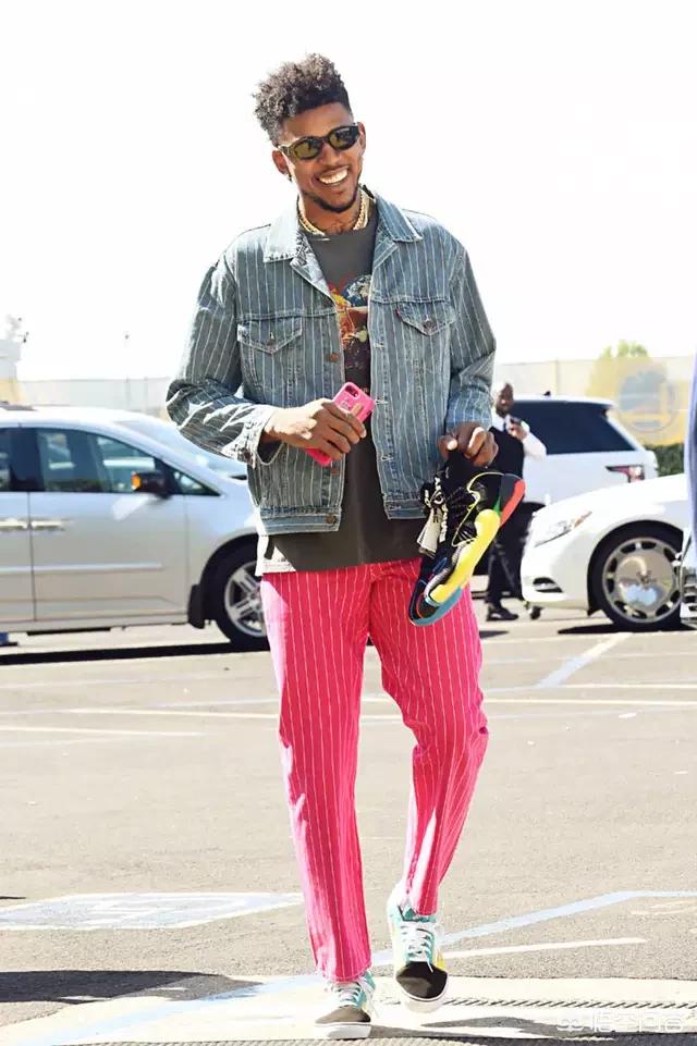 球反复出现 球反复出现